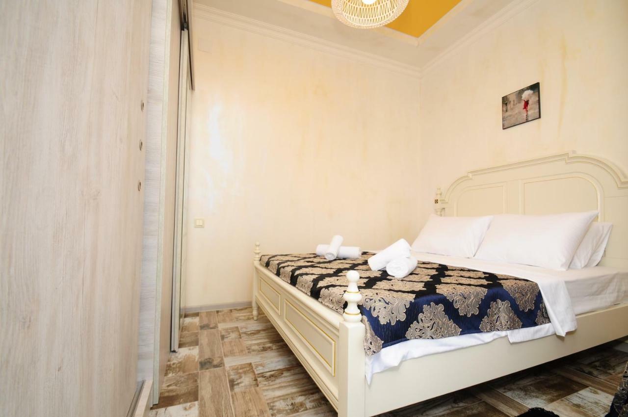 Apartments With A View Of The Trinity Holy Batoemi Buitenkant foto