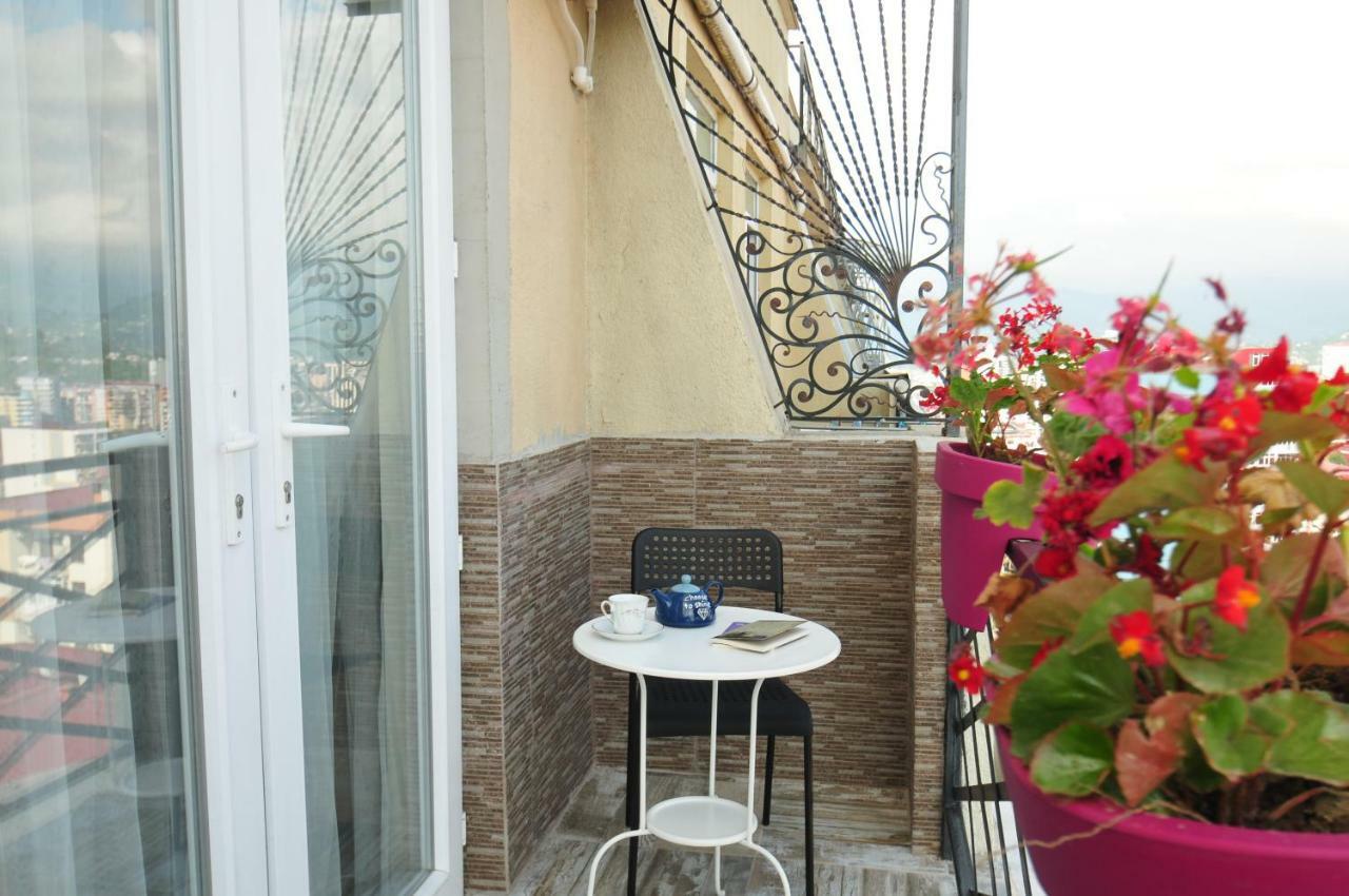 Apartments With A View Of The Trinity Holy Batoemi Buitenkant foto
