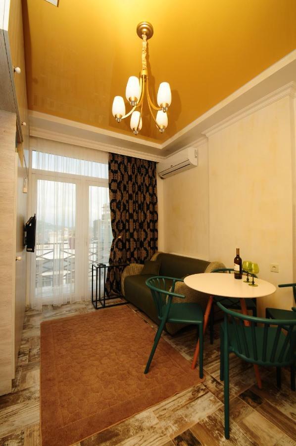 Apartments With A View Of The Trinity Holy Batoemi Buitenkant foto